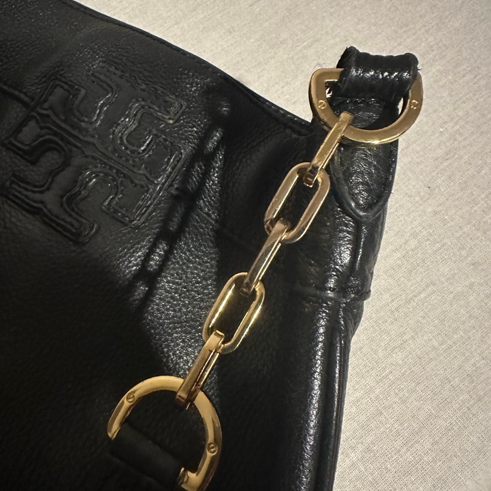 Tory Burch black leather crossbody bag used - Picture 6 of 10